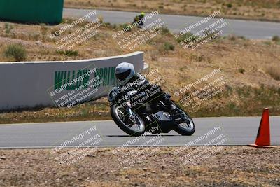 media/Apr-19-2025-AHRMA (Sat) [[3d98ca3309]]/Race/Group 1/Turn 4/